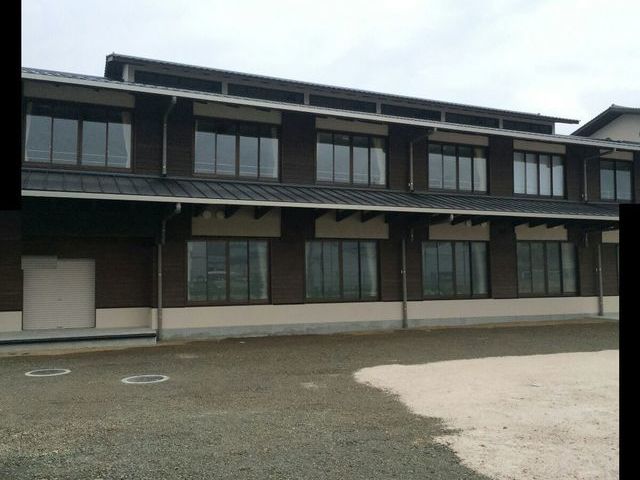 庄原小学校新築外装工事